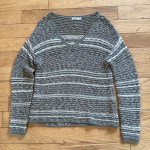 Reitmans chunky knit sweater, v neck, size S
